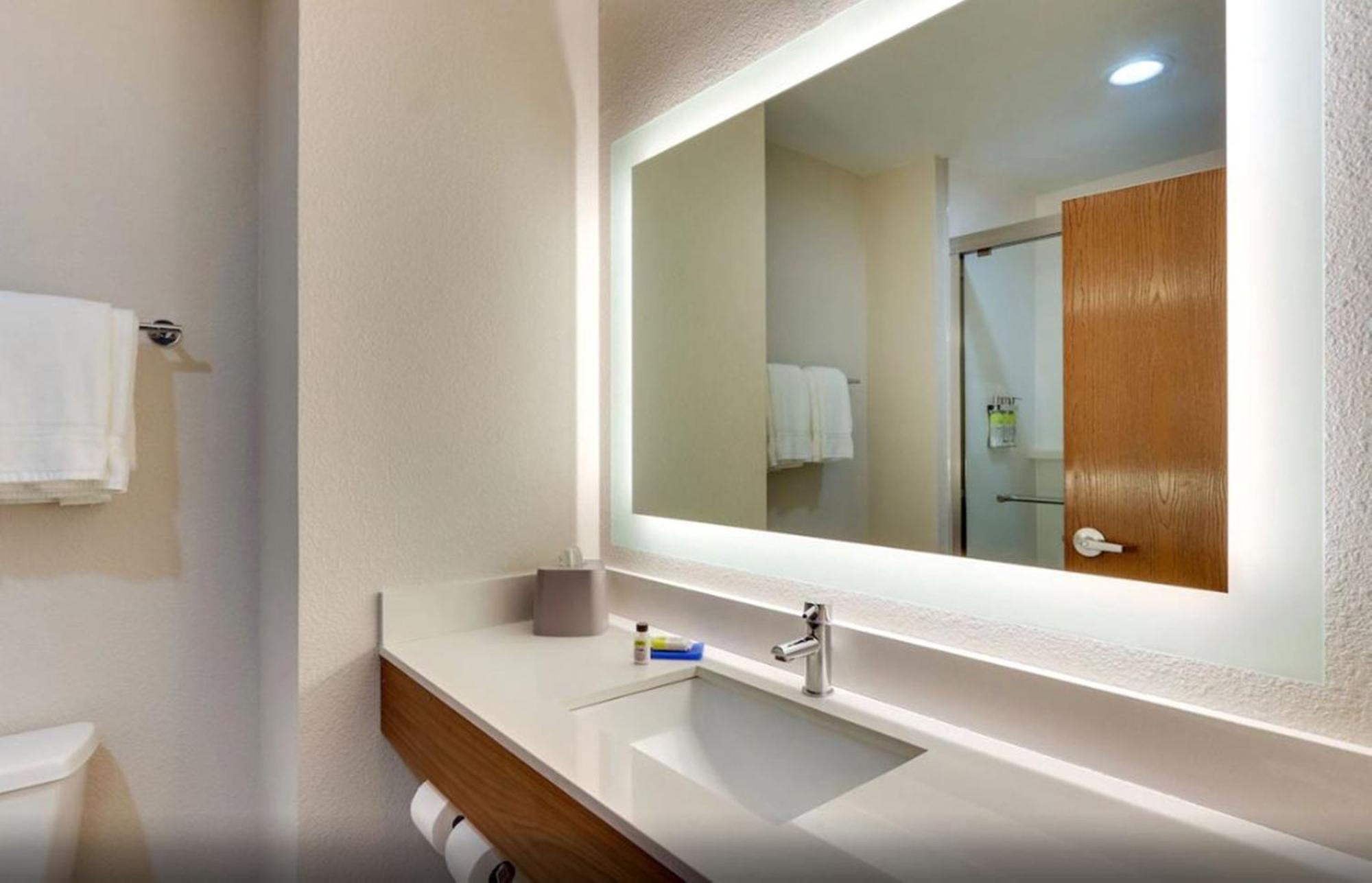 Holiday Inn Express Lake Worth Nw Loop 820 By Ihg Fort Worth Luaran gambar